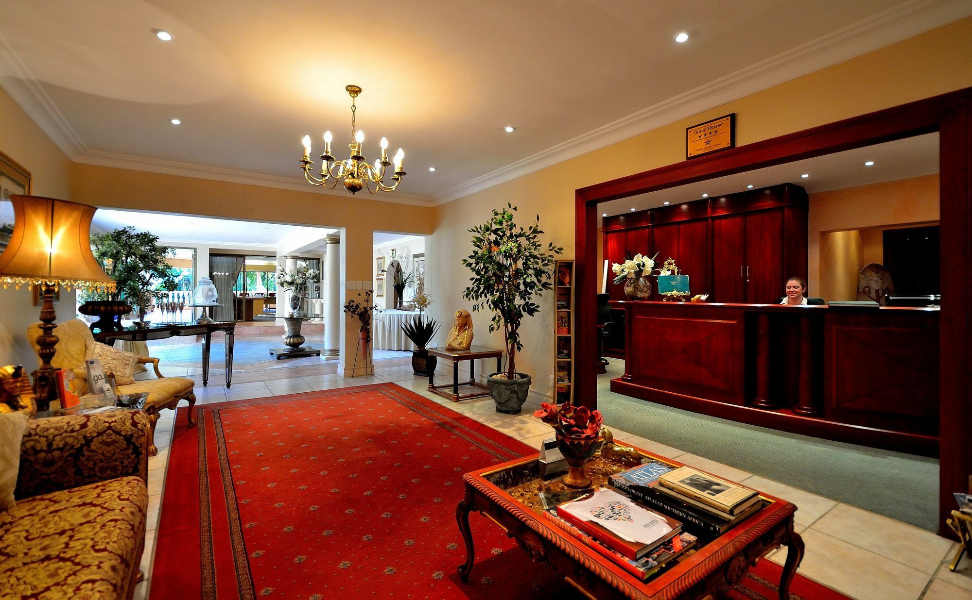 House Of Pharaohs And Conference Centre Hotel Johannesburg Exterior photo